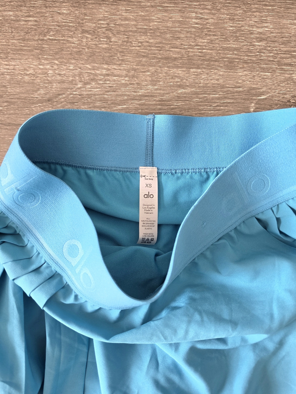 ALO Yoga 'Aces' Teal Pleated Tennis Skirt - Picture 6 of 8